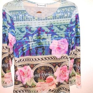 Beautiful design Blouse M